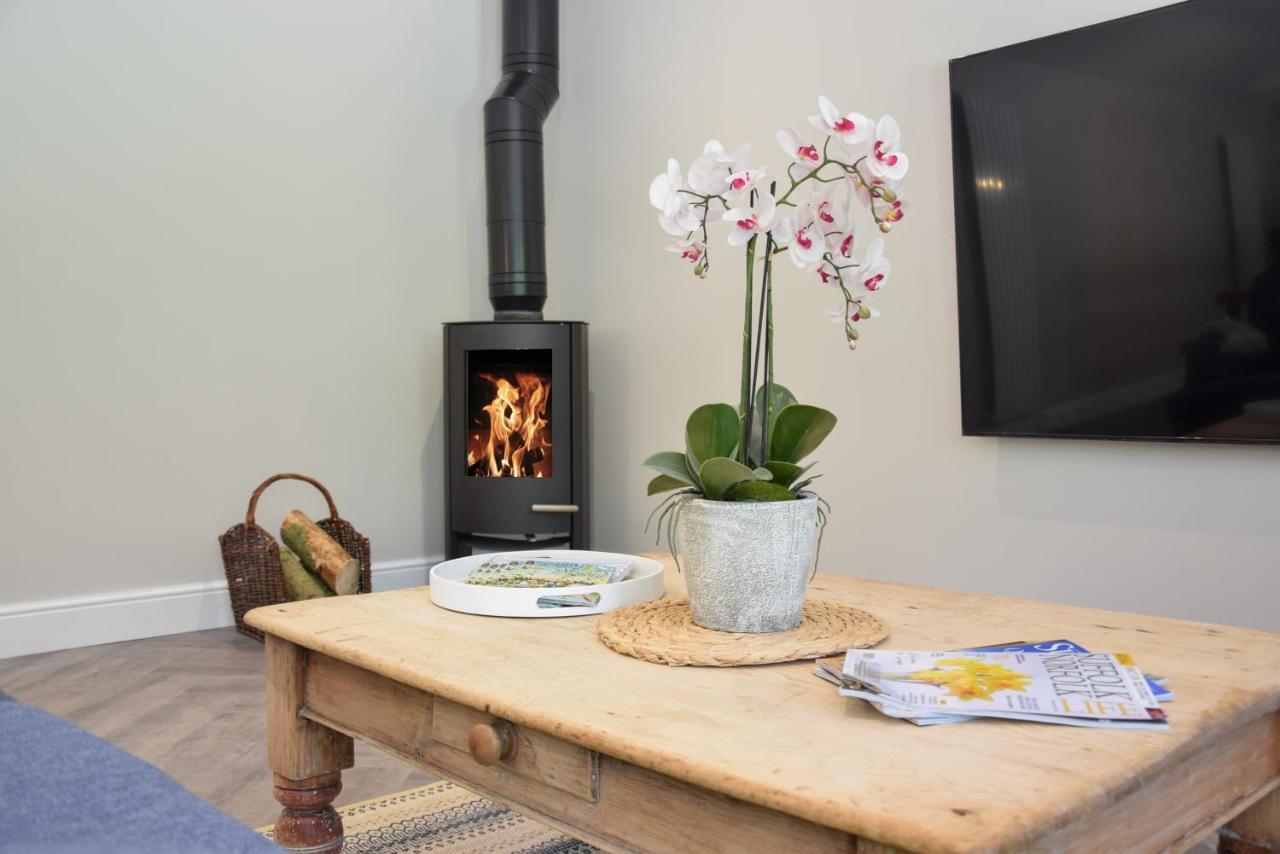 The Piglets Villa Woodbridge Ngoại thất bức ảnh